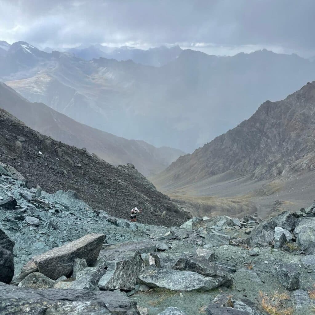 The big climb up towards Col du Loson on the Tor des Géants photo by François D’Haene
