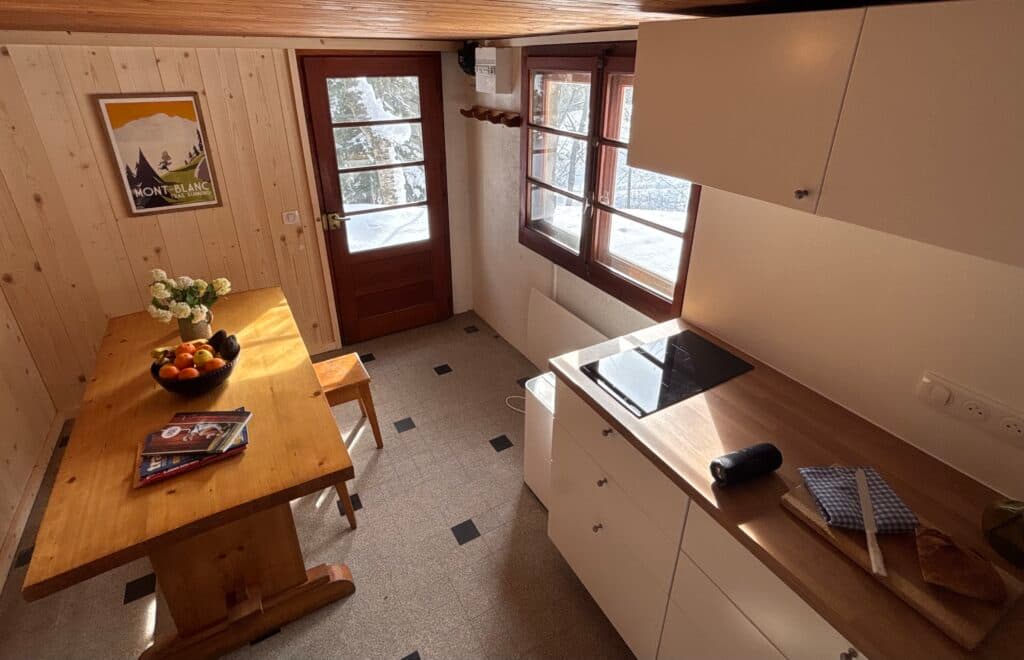 kitchen at le petite refuge