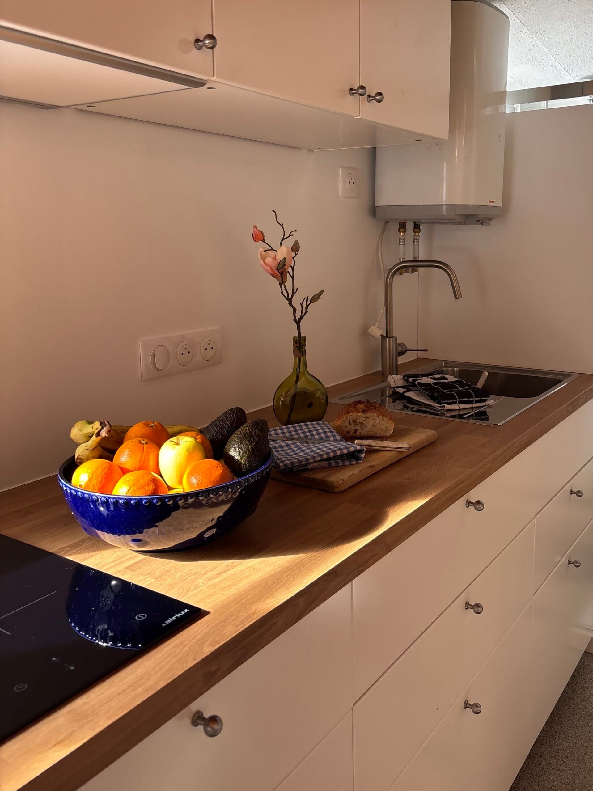 bowl of fruit at le petite refuge