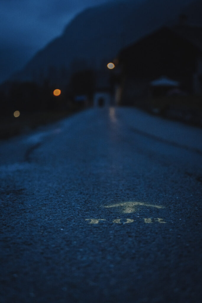 Road in Tor des Geants