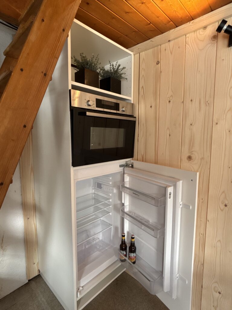 refrigerator at le petite refuge